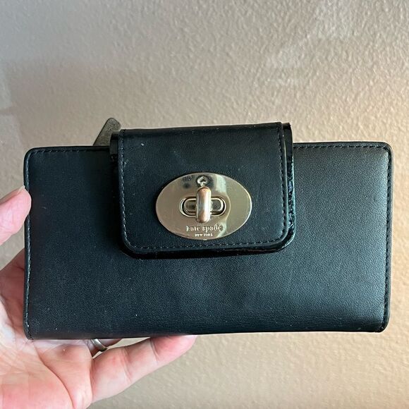 Kate Spade leather Hampton road wallet - Picture 4 of 9